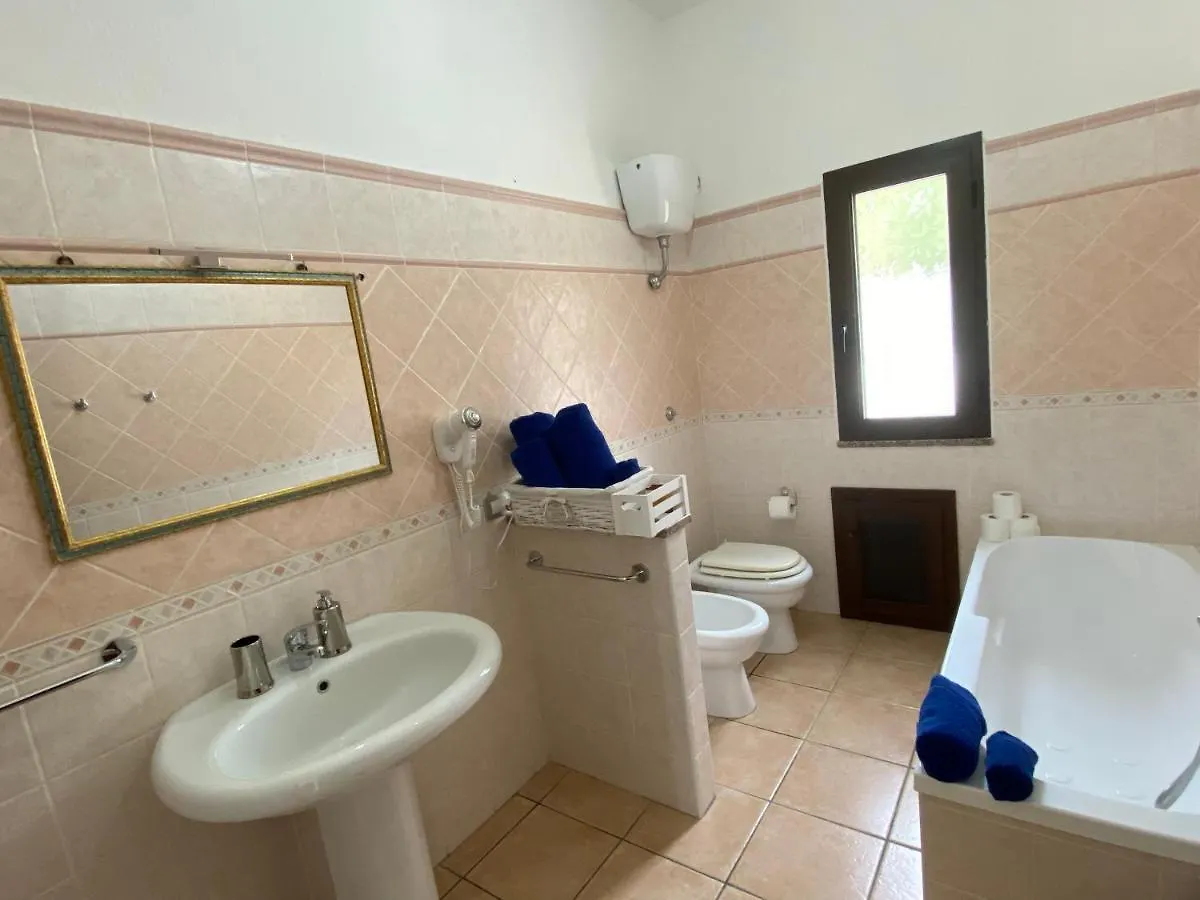 Villa Bianca Tertenìa 0*,