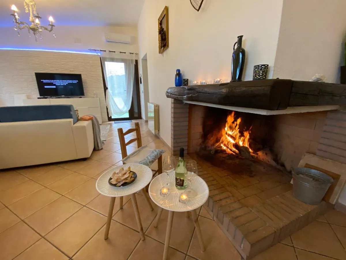 Villa Bianca Tertenìa 0*,