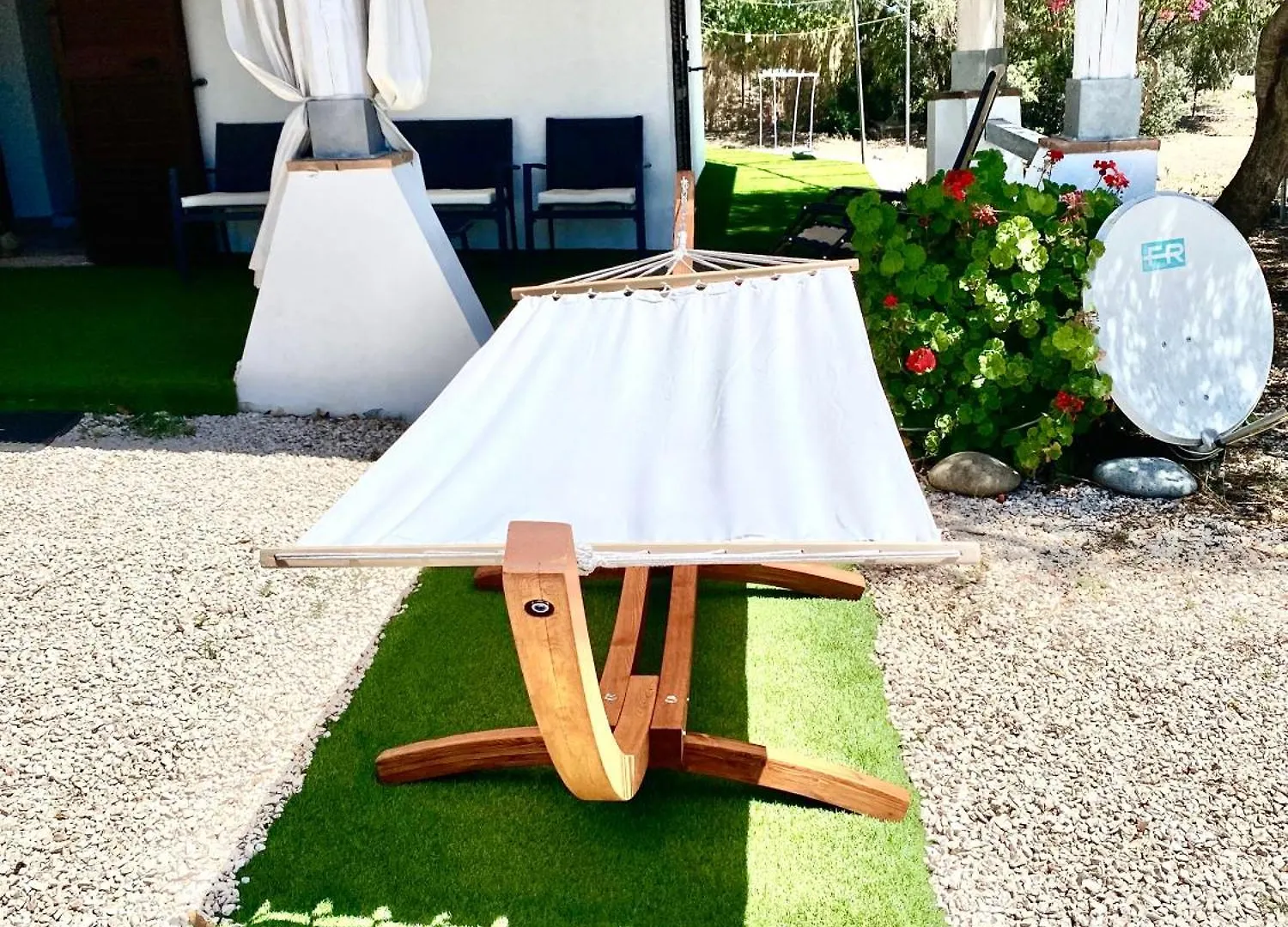 Villa Bianca Tertenìa 0*,